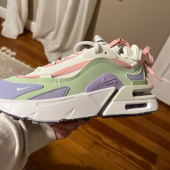 Nike Air Max Furyosa - white and purple dawn - Picture 4 of 8
